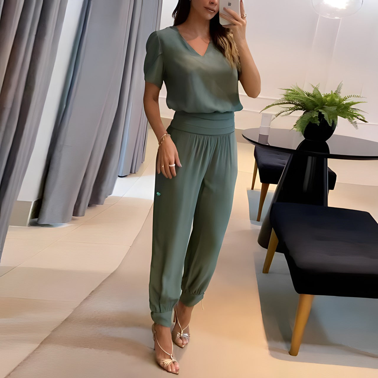 Chic Women's Blouse and Trouser Set