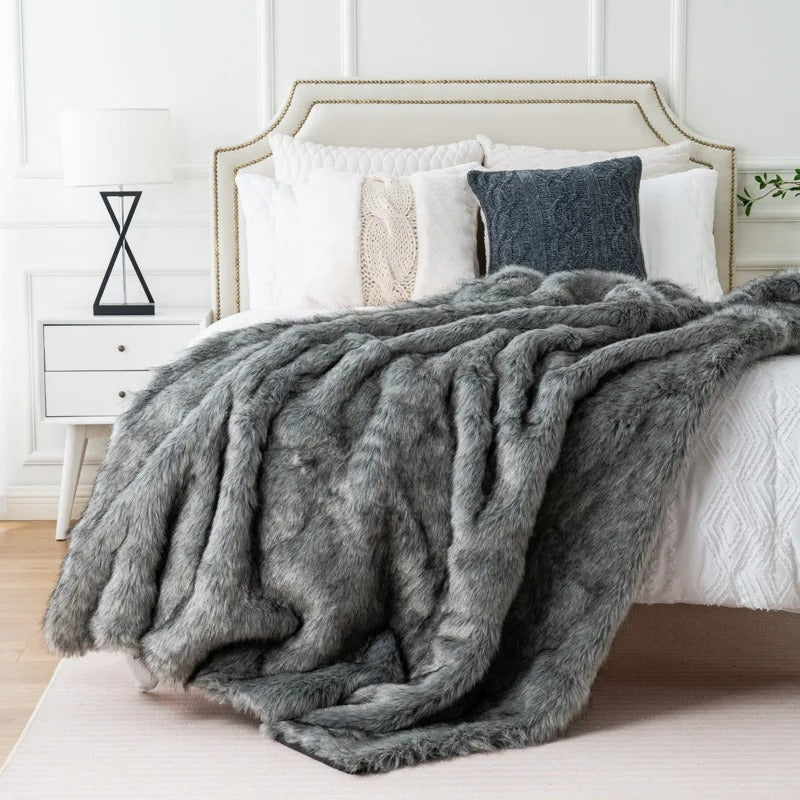 Cozy Premium Quality Luxurious Faux Fur Blanket