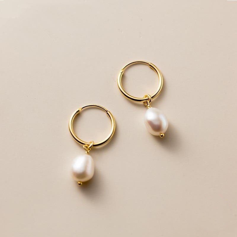 Elegant Freshwater Pearl Gold Hoop Earrings