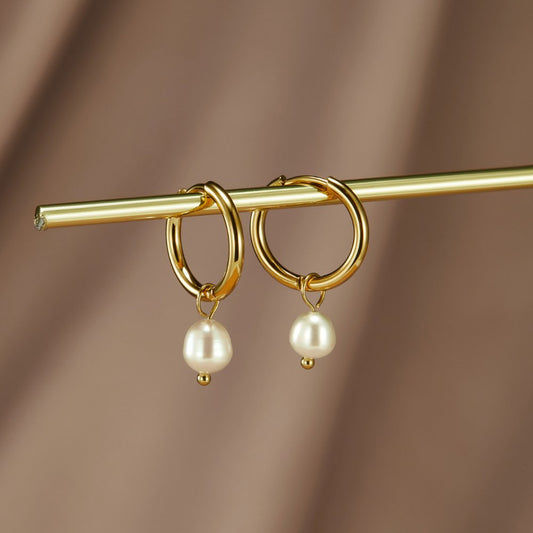 Elegant Freshwater Pearl Gold Hoop Earrings